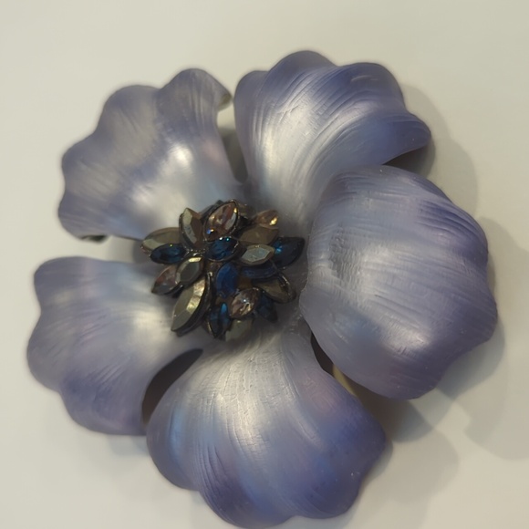 Alexis Bittar, lucite, Flower Pin Brooch - Picture 7 of 9